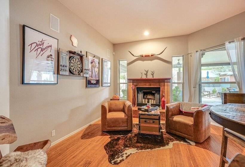 Phoenix Home W/ Private Oasis: Walk To Lookout Mtn