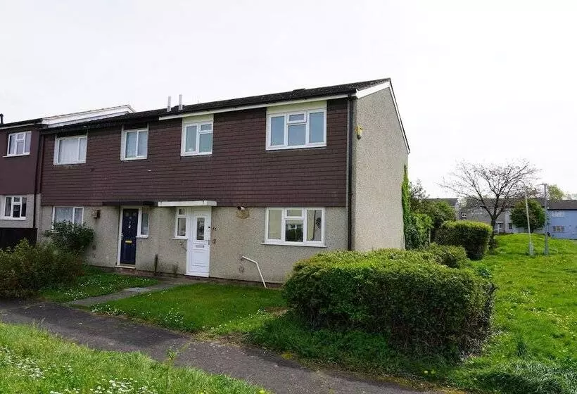 Residenssi Entire 3 Bed Home In Basildon Sleeps Up To 6