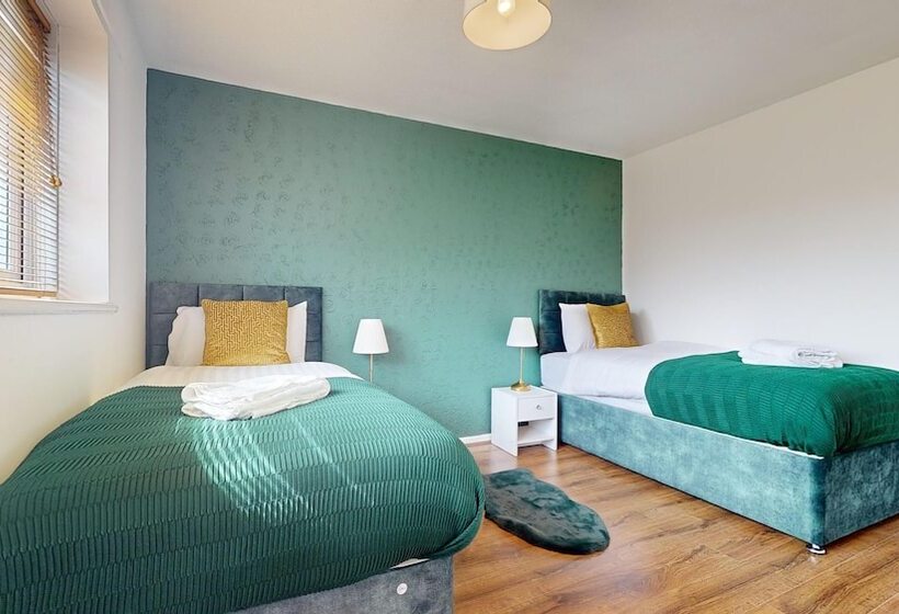 Residência Entire 3 Bed Home In Basildon Sleeps Up To 6