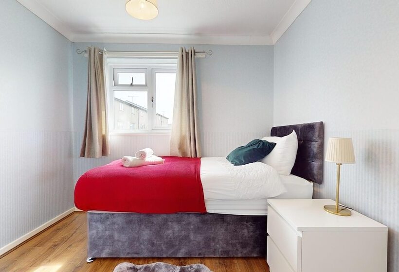 Residência Entire 3 Bed Home In Basildon Sleeps Up To 6