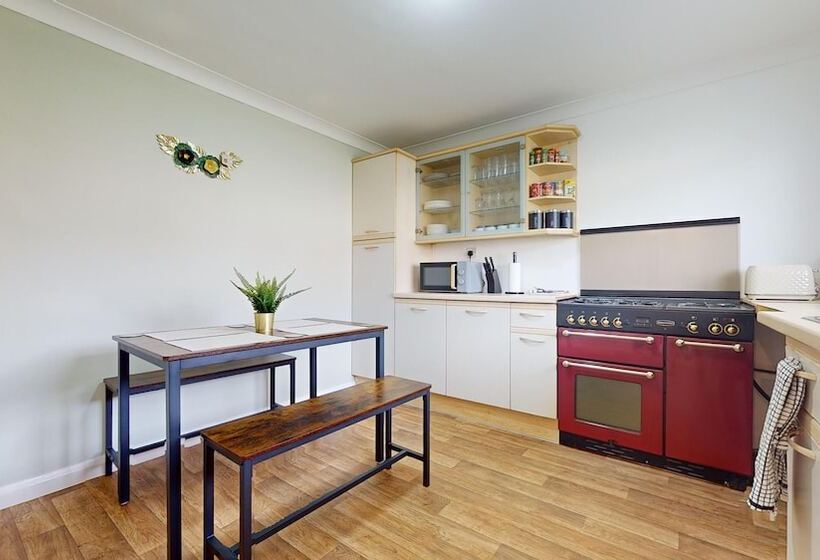 Residência Entire 3 Bed Home In Basildon Sleeps Up To 6