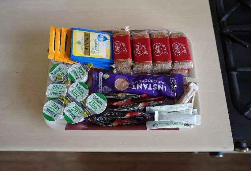 Residenssi Entire 3 Bed Home In Basildon Sleeps Up To 6