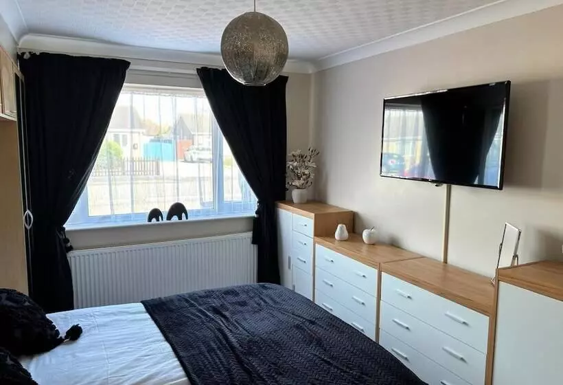 レジデンス Bungalow 2bed 1bath Petfriendly Parking