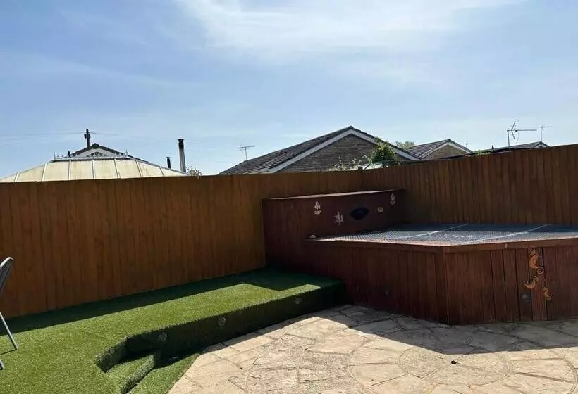 レジデンス Bungalow 2bed 1bath Petfriendly Parking