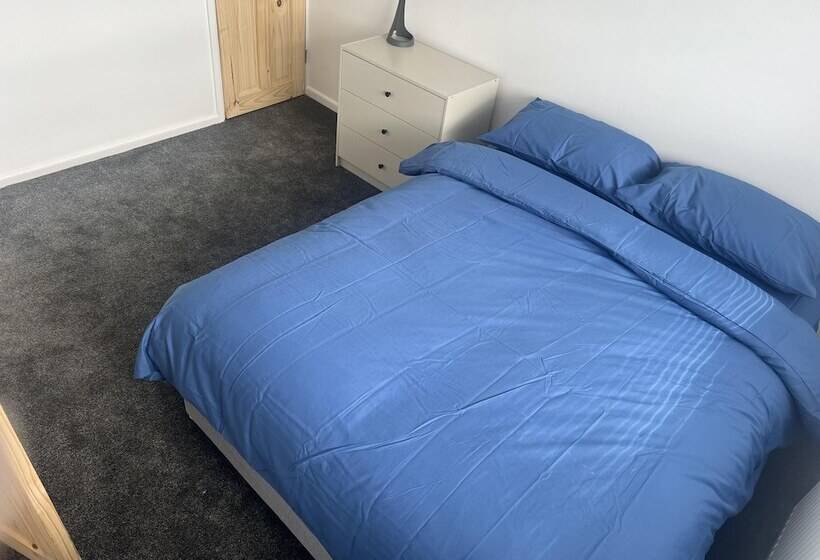 Residenza Charming 3 Bed House In Leighton Buzzard