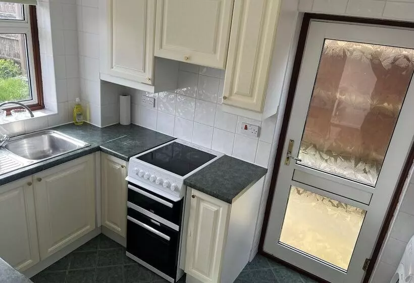 Residenssi Charming 3 Bed House In Leighton Buzzard