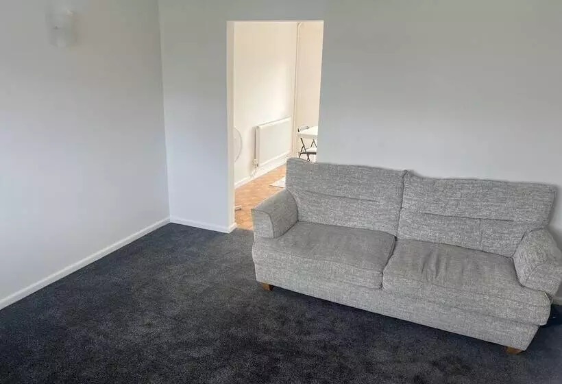 Residenssi Charming 3 Bed House In Leighton Buzzard