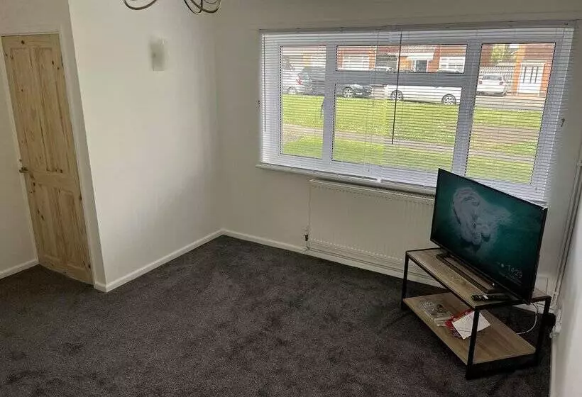 Residenssi Charming 3 Bed House In Leighton Buzzard