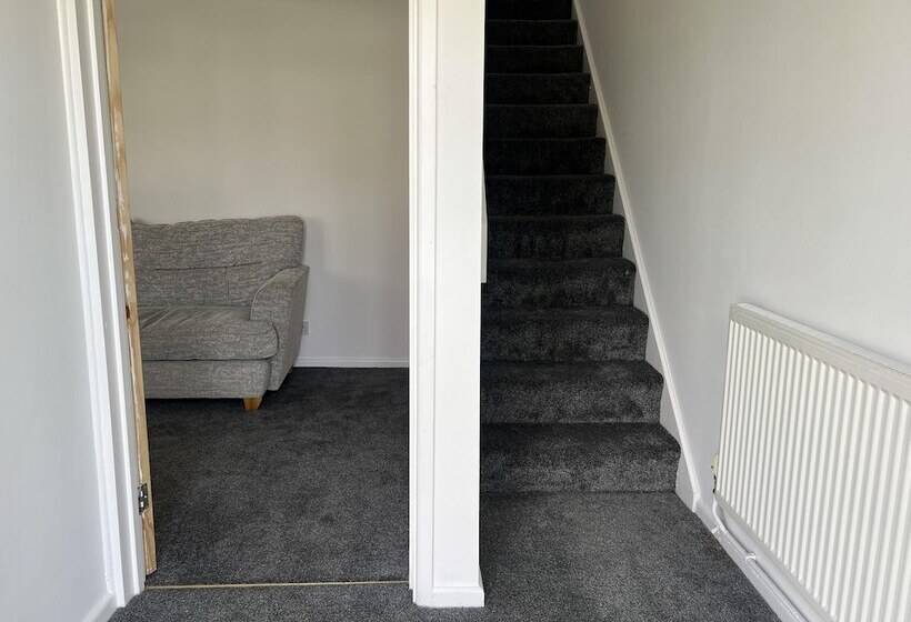 Residenza Charming 3 Bed House In Leighton Buzzard