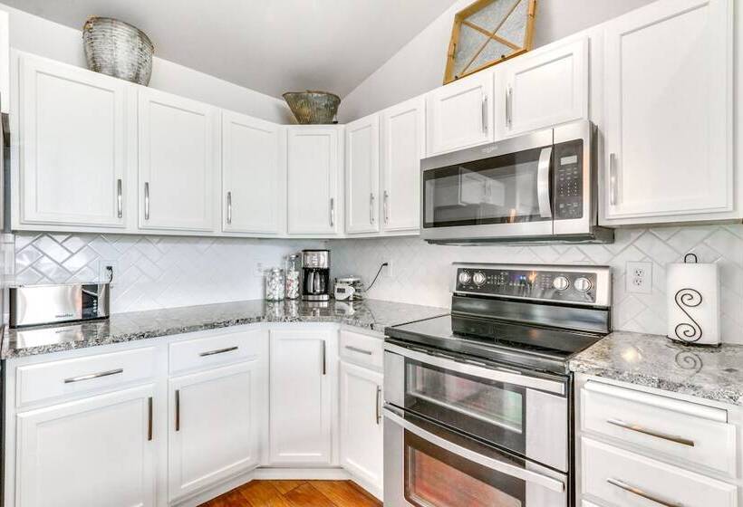 Spokane Valley Home W/ Fire Pit   1 Mi To Trails!