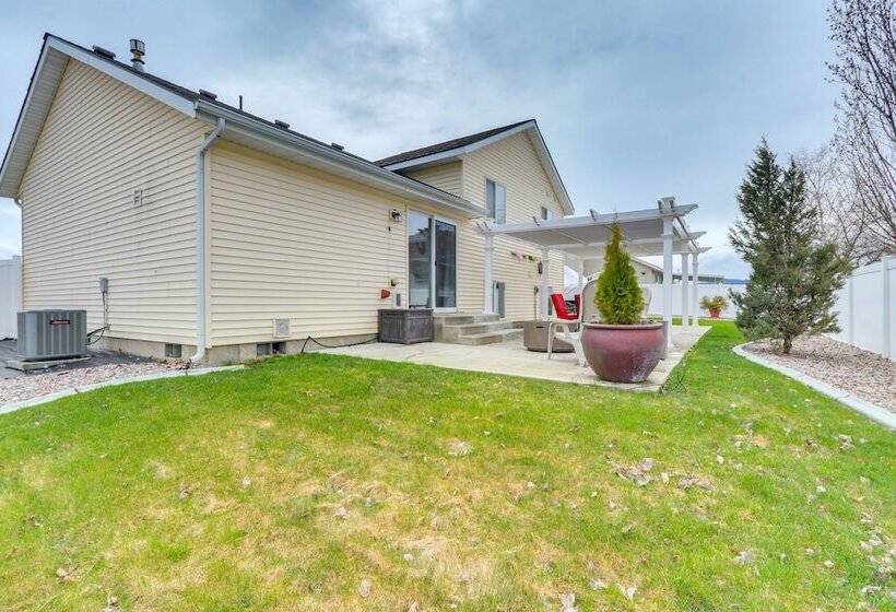 Spokane Valley Home W/ Fire Pit   1 Mi To Trails!