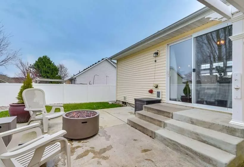 Spokane Valley Home W/ Fire Pit   1 Mi To Trails!