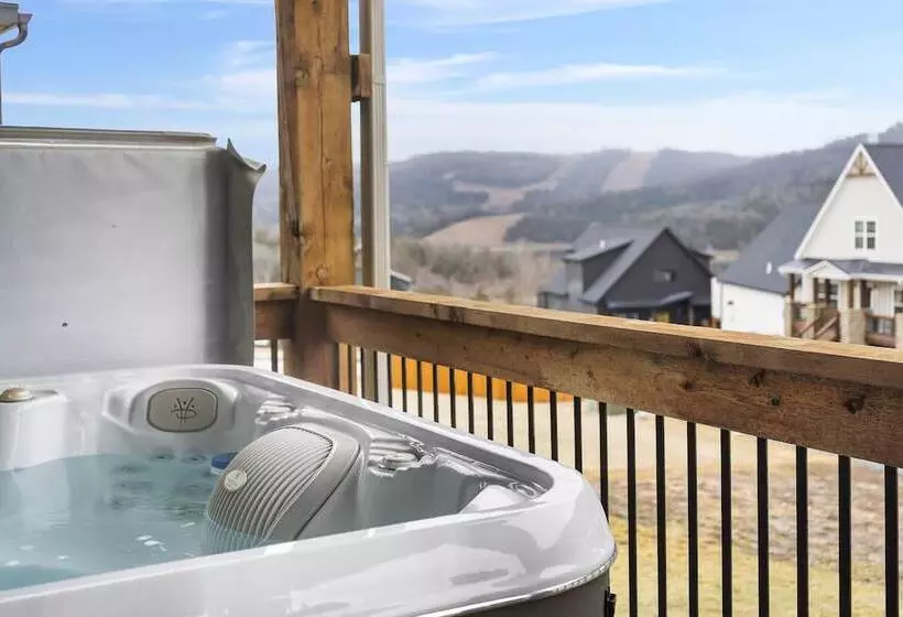 The Rock At Branson Cove 5 Bdr On Table Rock!