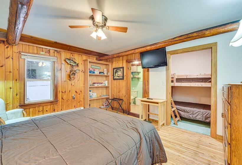 Hayward Retreat On The Chippewa Flowage W/ Dock!