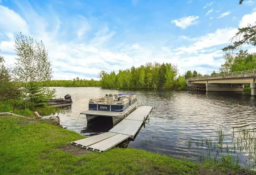 Hayward Retreat On The Chippewa Flowage W/ Dock!