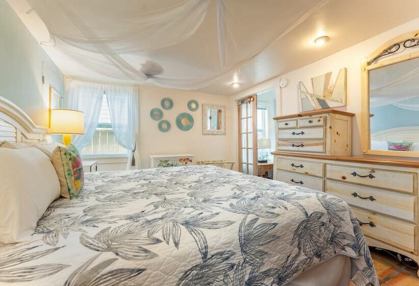 Casita De Catherine By Avantstay 1 Block To Duval St W/ Hot Tub!