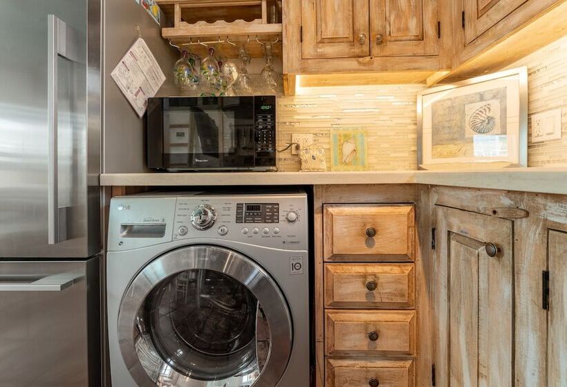 Casita De Catherine By Avantstay 1 Block To Duval St W/ Hot Tub!