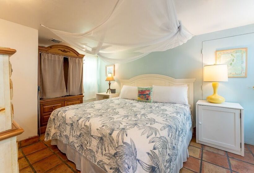 Casita De Catherine By Avantstay 1 Block To Duval St W/ Hot Tub!