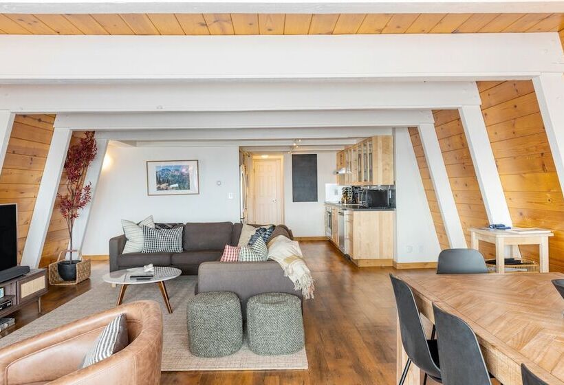 Chickadee By Avantstay Modern A Frame Cabin