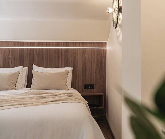 هتل Copal Experience The Port