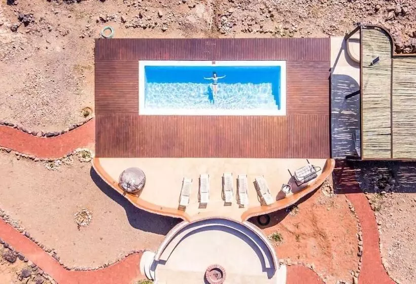 هتل Desert Hills Lodge