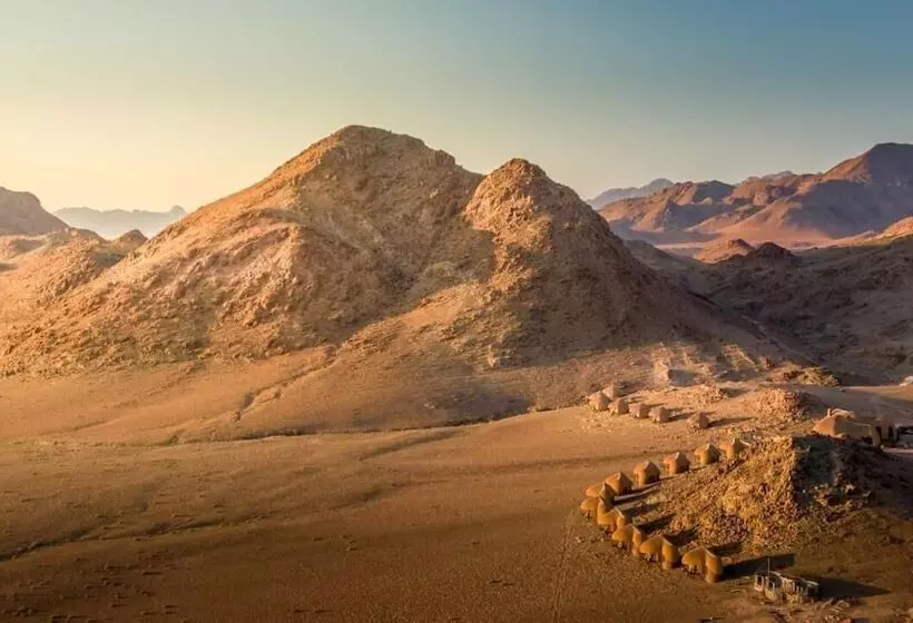 هتل Desert Hills Lodge