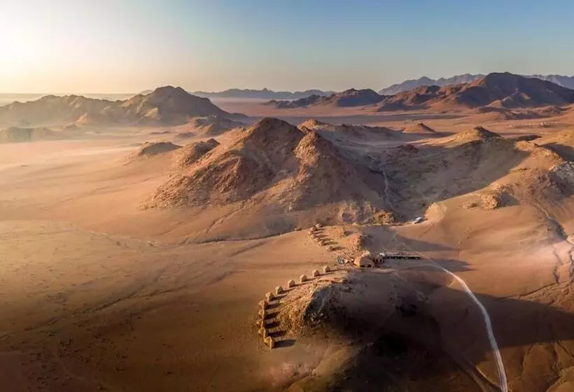 هتل Desert Hills Lodge