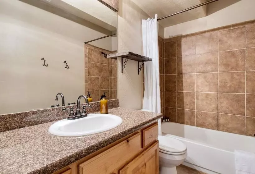 Lucky Bill By Avantstay Lake Views, 15mins To Park City Mtn