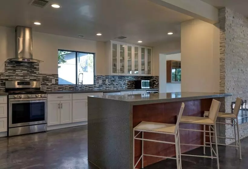 Quinta Blue By Avantstay Pool & Puttin Green, On The Golf Course!