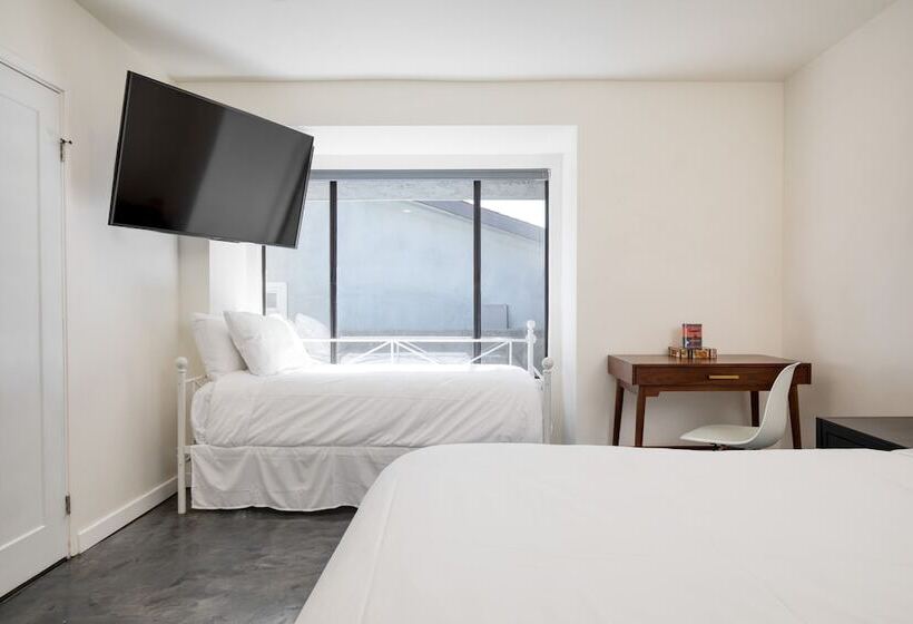 Quinta Blue By Avantstay Pool & Puttin Green, On The Golf Course!