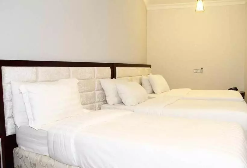 Lomakeskus Nejobugg Palace