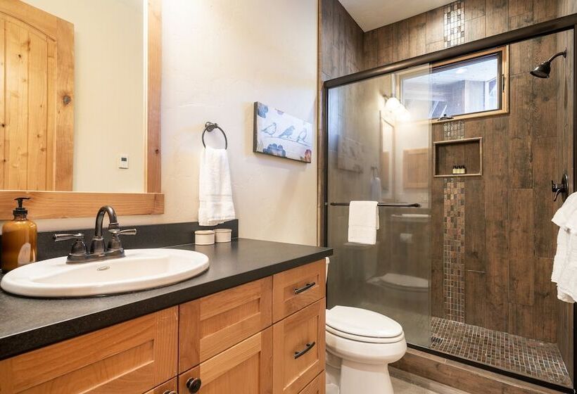 Riverwatch By Avantstay Deschutes In Your Yard