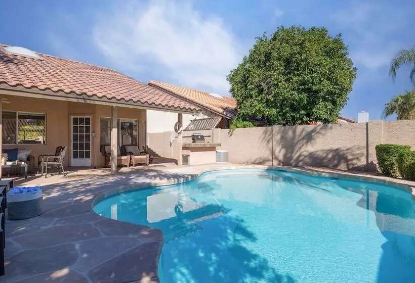 Spanish Wells By Avantstay Putting Green + Pool!