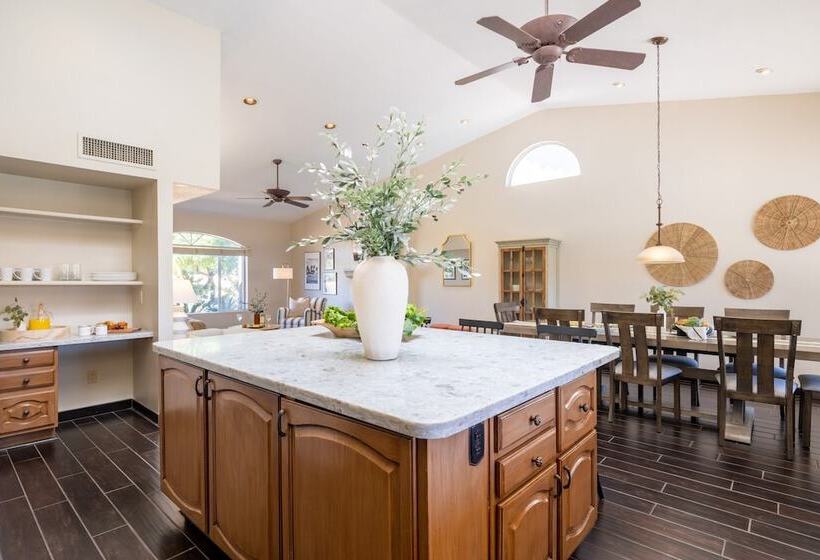 Spanish Wells By Avantstay Putting Green + Pool!