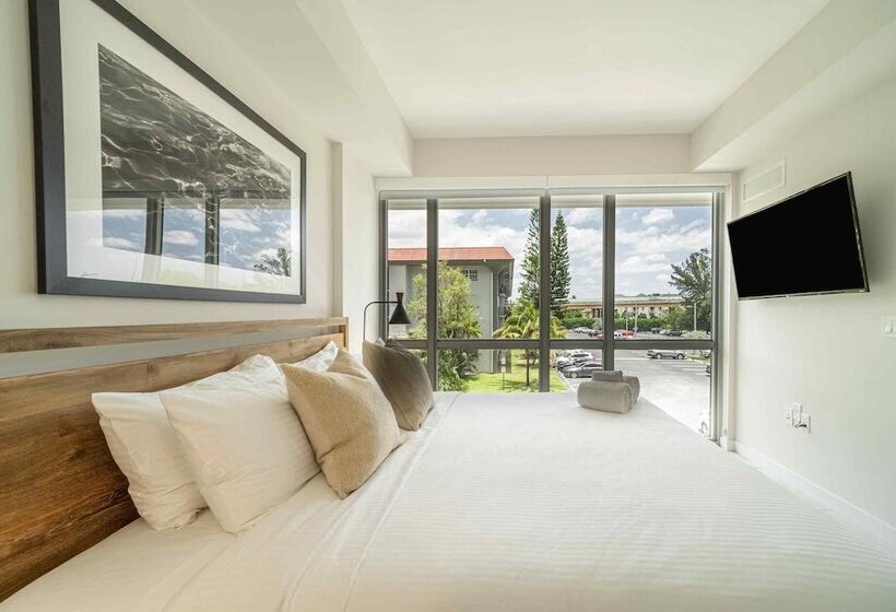 Tucker At Palmer Dadeland Miami