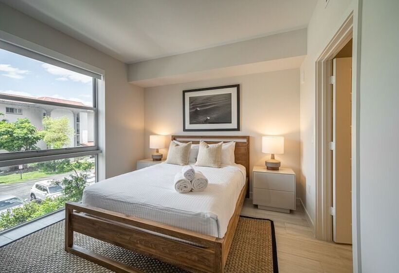 Tucker At Palmer Dadeland Miami