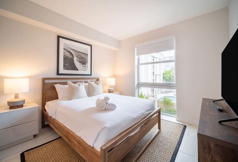 Tucker At Palmer Dadeland Miami