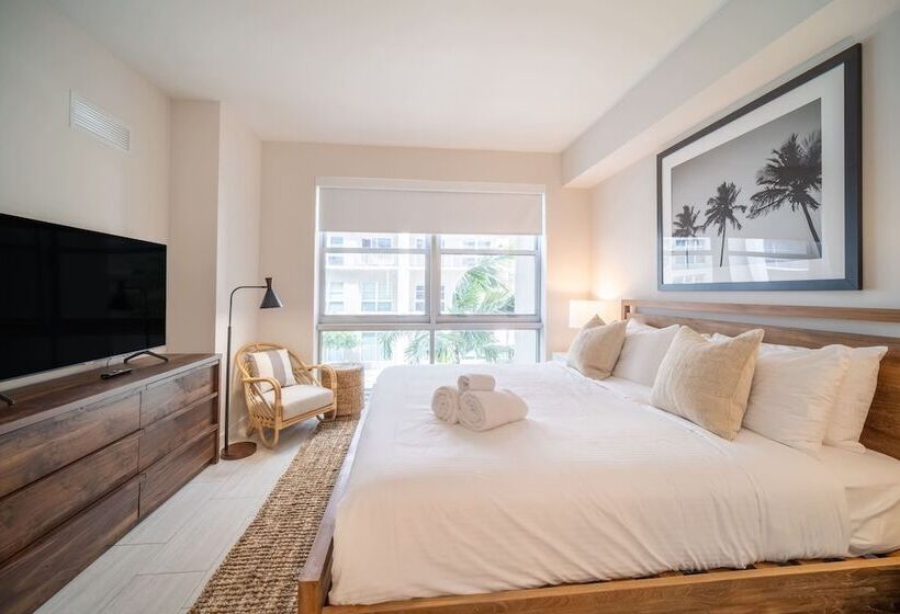 Tucker At Palmer Dadeland Miami