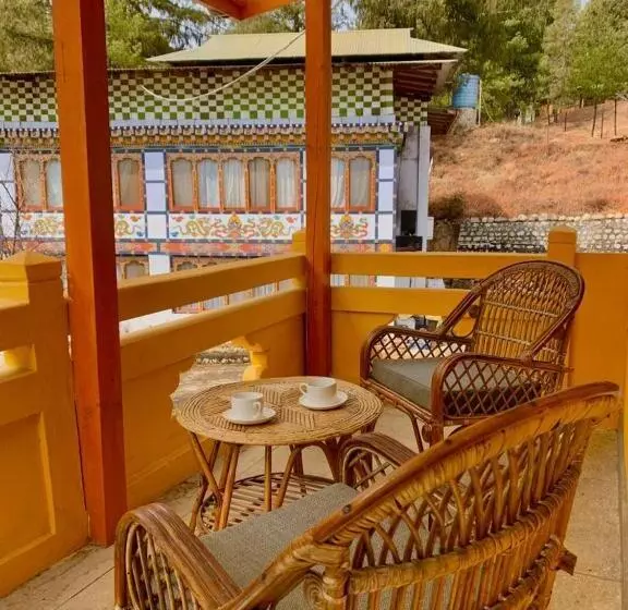 هتل Dzi Pema