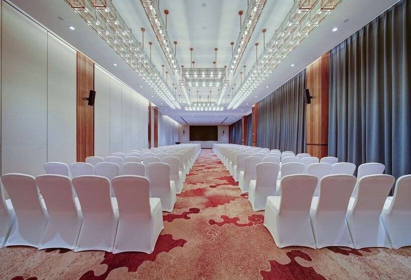 Howard Johnson By Wyndham Yilin Hotel Guangan