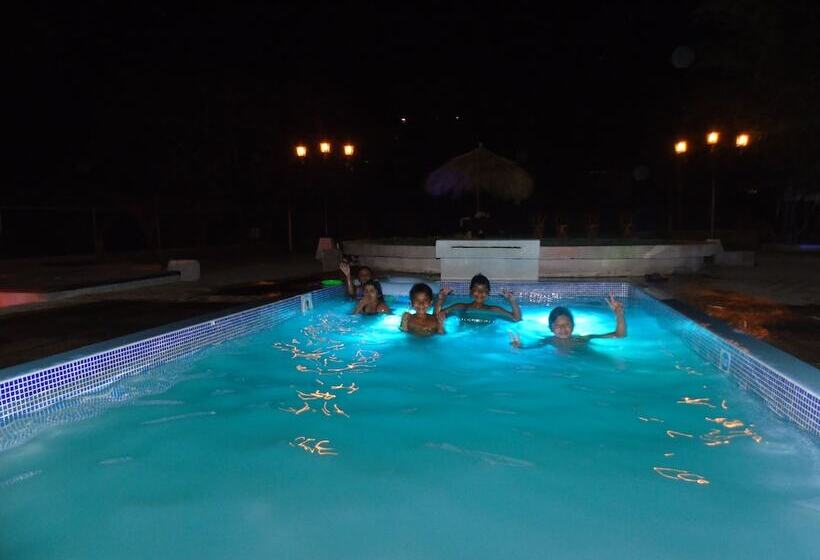 Retkeilymaja Hostal Villas Mexico