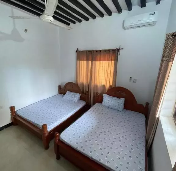 Aamiaismajoitus (B&B) Natural Kendwa Villa