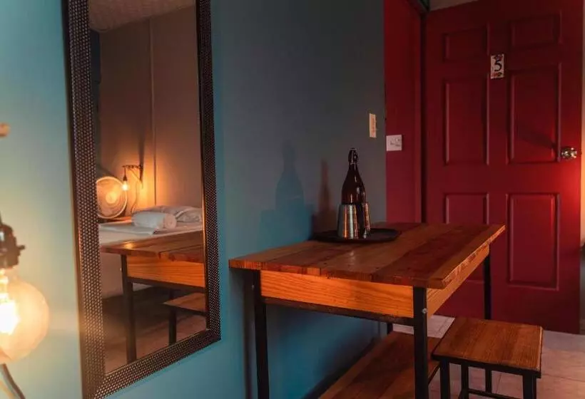 Bodhi Hostel & Lounge
