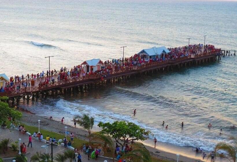 هتل Art Deco Beach