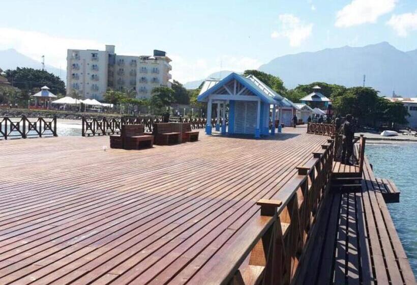 هتل Art Deco Beach