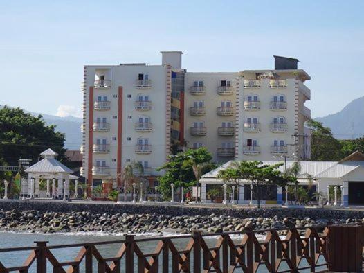 هتل Art Deco Beach