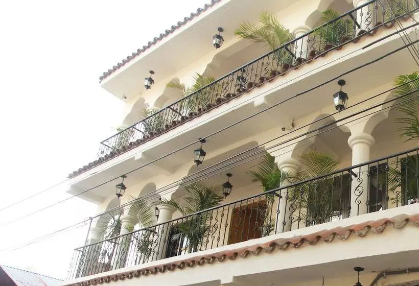 هتل Casa Colonial Panasurf
