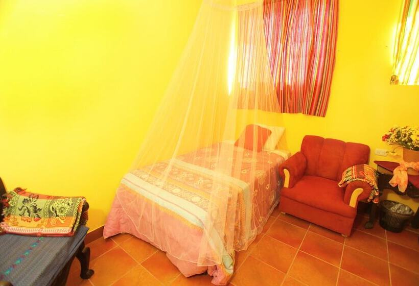 هتل Casa Colonial Panasurf