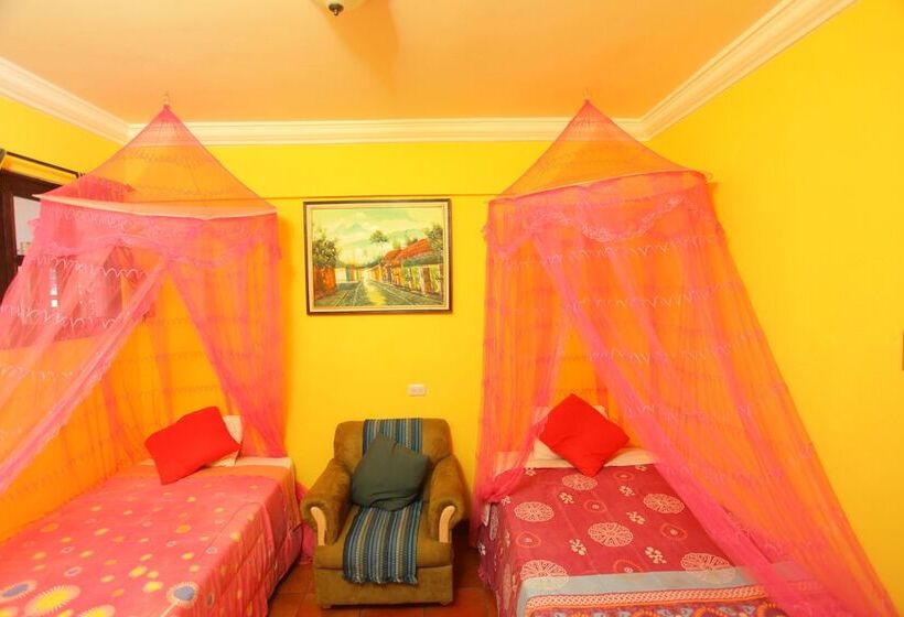 هتل Casa Colonial Panasurf