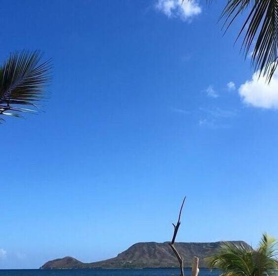 هتل El Cayito Beach Resort Montecristi